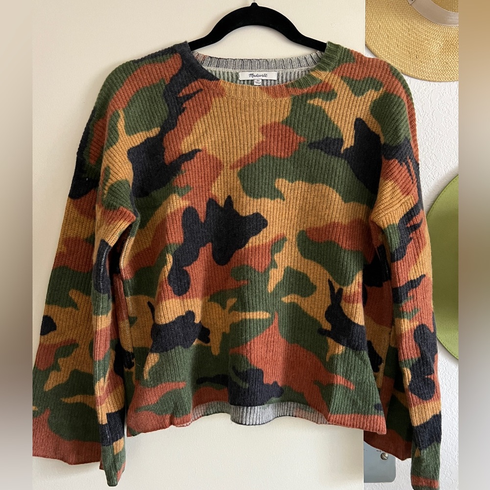 Madewell camo print sweater. Size extra small